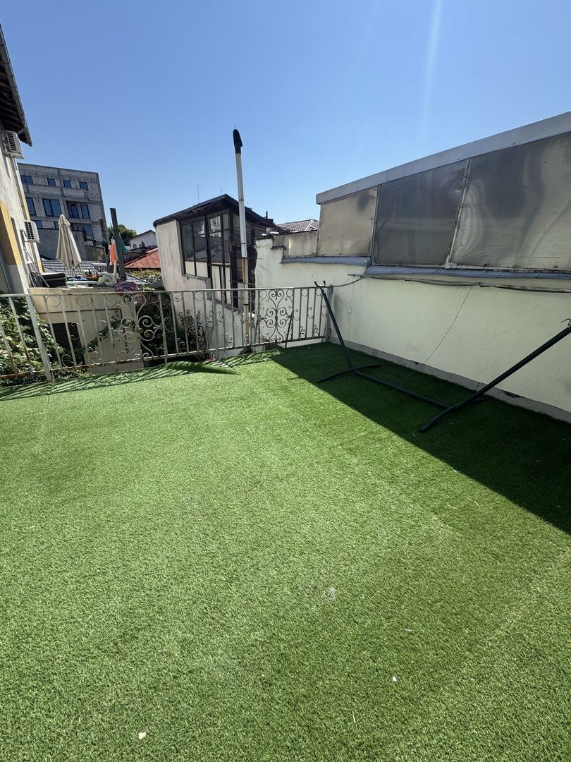 Vilă 6 camere de închiriat, zona Cotroceni – ideală sediu firmă
