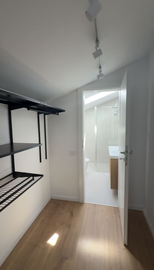 Casă  3 dormitoare de închiriat, grădină și piscină comună - 20