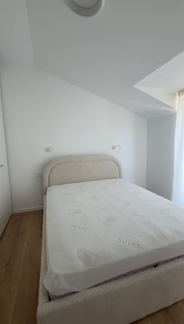 Casă  3 dormitoare de închiriat, grădină și piscină comună - 21