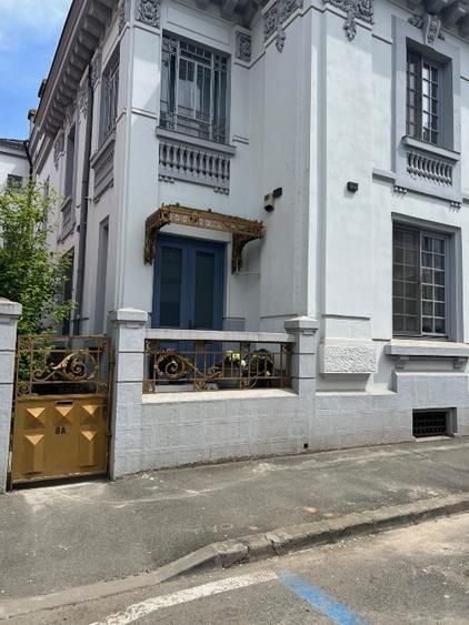 Vila eleganta si impunatoare de inchiriat – zona Capitale, langa Piata Victoriei - 1/4