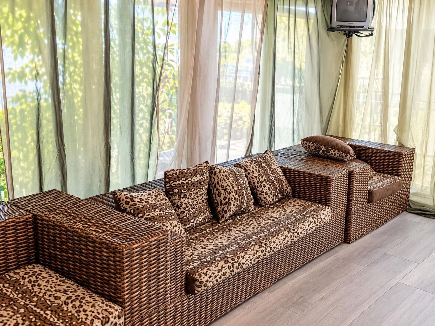 Vila Erou Iancu Nicolae Baneasa Jolie Ville - 9