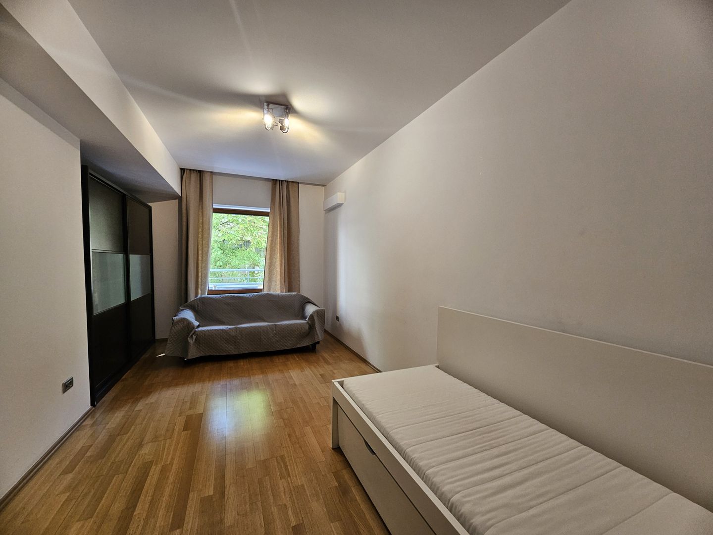 Inchiriere 3 camere, Cartier Herastrau