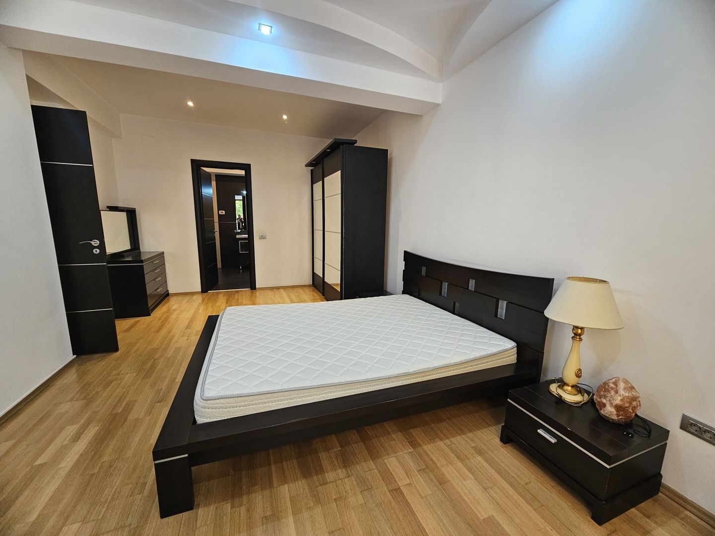 Inchiriere 3 camere, Cartier Herastrau - 16