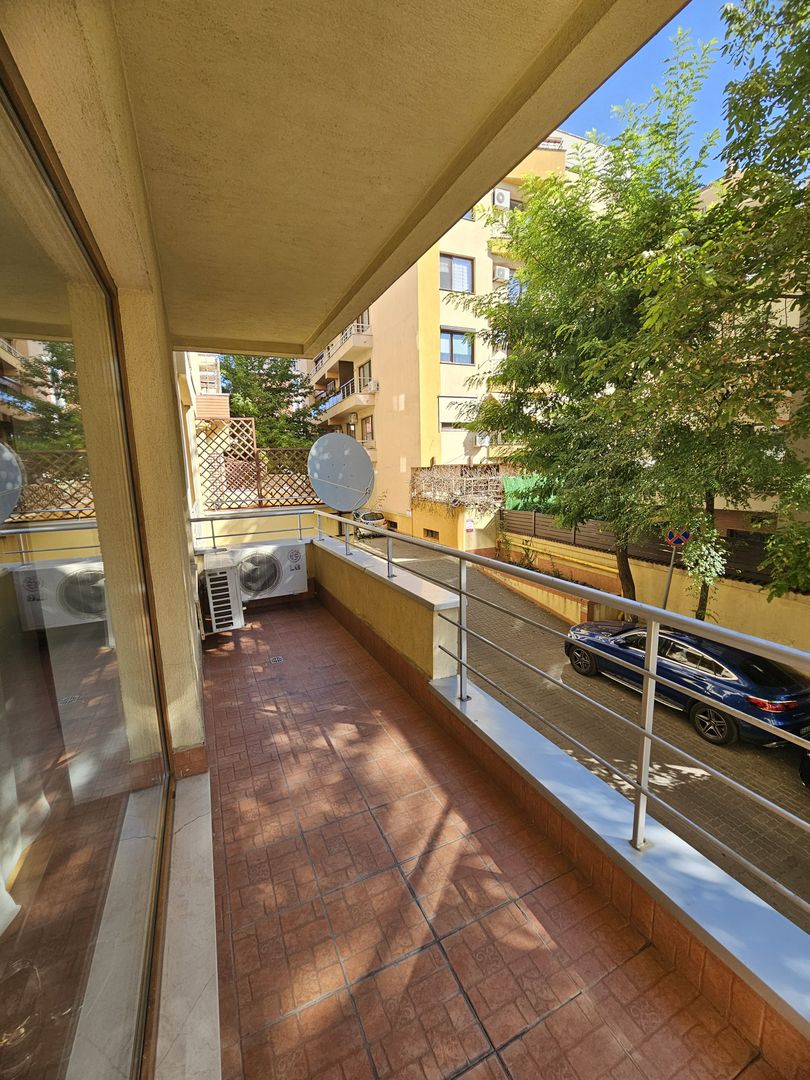 Inchiriere 3 camere, Cartier Herastrau - 10
