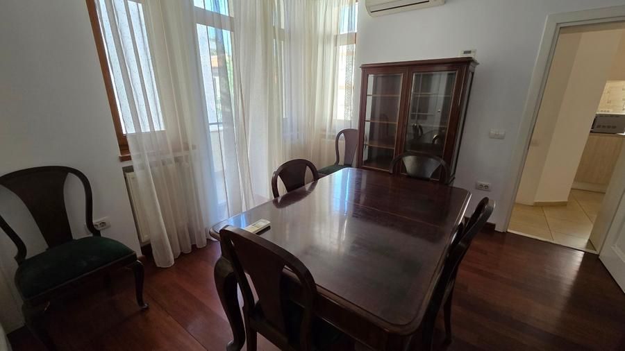 Apartament decomandat 4 camere, lux, în Primăverii, București - 1/4