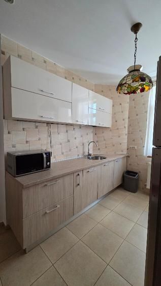 Apartament decomandat 4 camere, lux, în Primăverii, București - 8