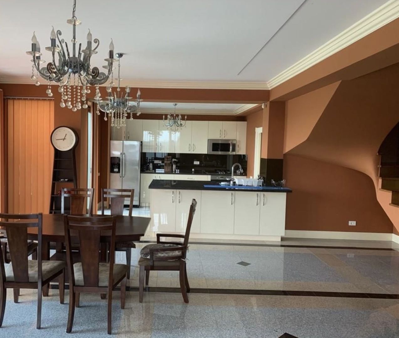 Vila 4 camere+terasa+curte proprie