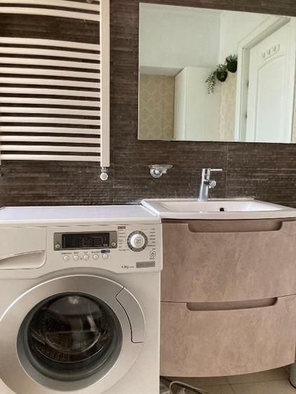 Apartament 2 camere | Bd. Unirii | Vedere față | Parcare - 13/14