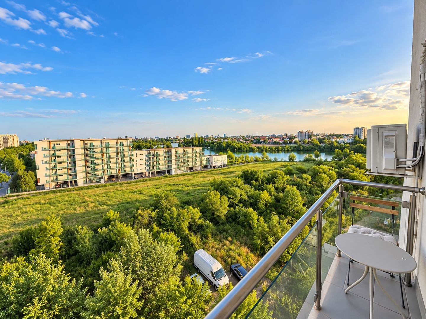 Apartament 3 camere | 90 mp | 2 băi | 2 balcoane | Sisești