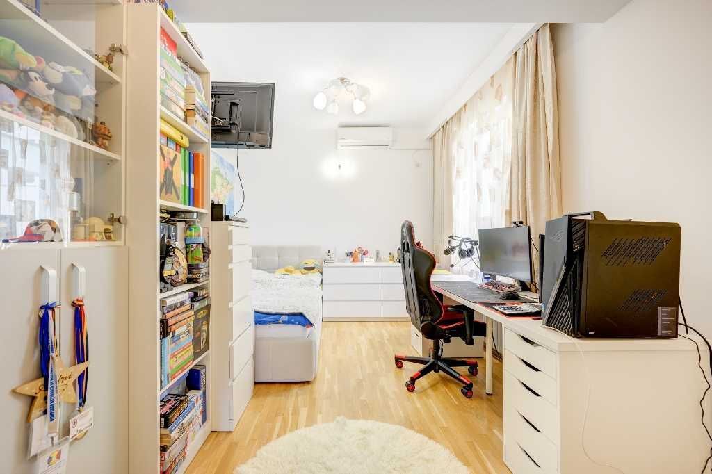 Proprietar ofer spre închiriere Apartament premium 4 camere -prima închiriere 200 mp, 3 dormitoare, 3 băi , 2 parcări în garaj Calea Floreasca - 6