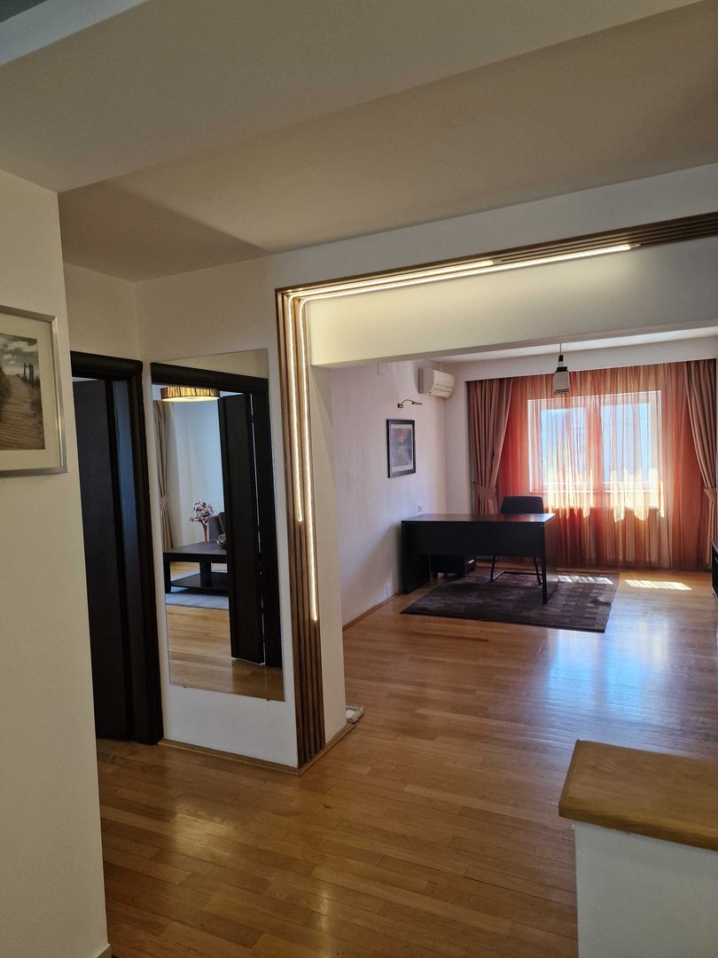 Apartament 4 camere | Bd. Decebal | 100 mp | Etaj 5/8 | 2 băi - imagine 2