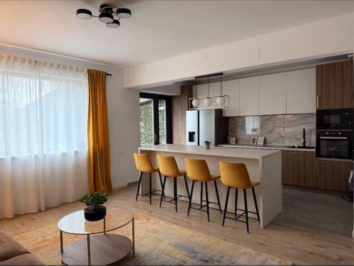Apartament 3 camere cu grădină proprie și parcare