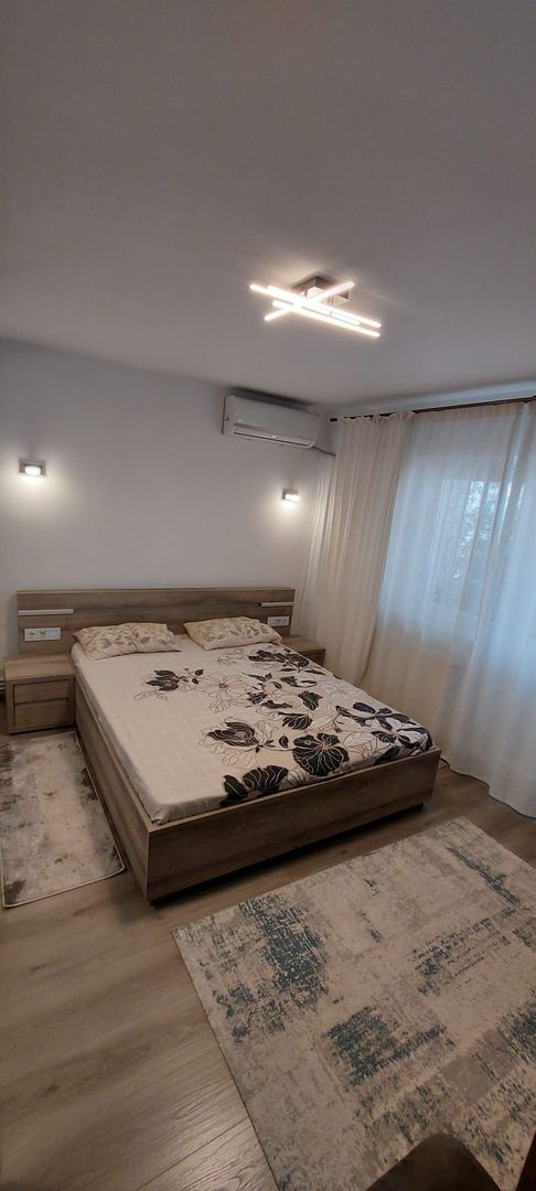 Bd Unirii, 3 camere dec, 2 băi, centrală, parcare - 2