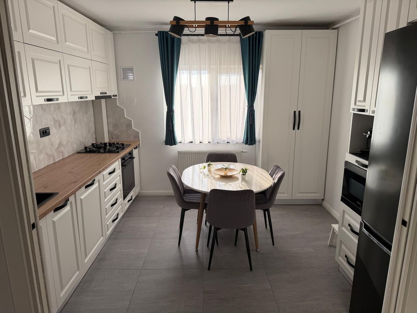3 camere zona Constantin Branvcoveanu - 2/4