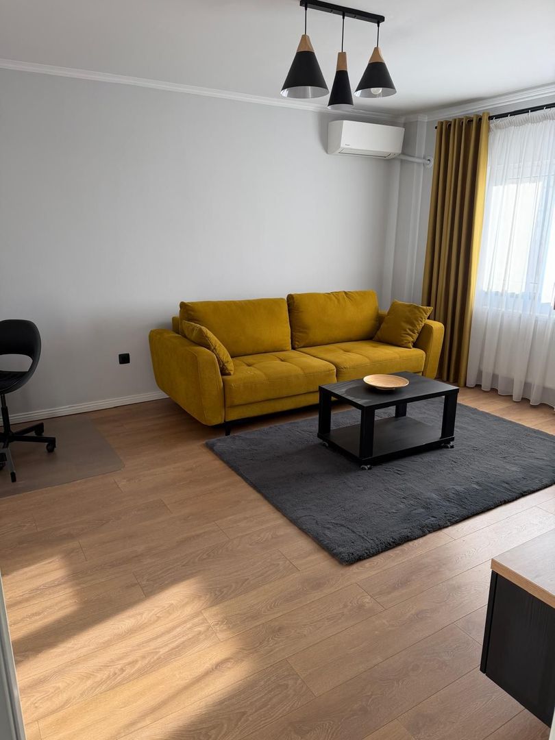 3 camere zona Constantin Branvcoveanu