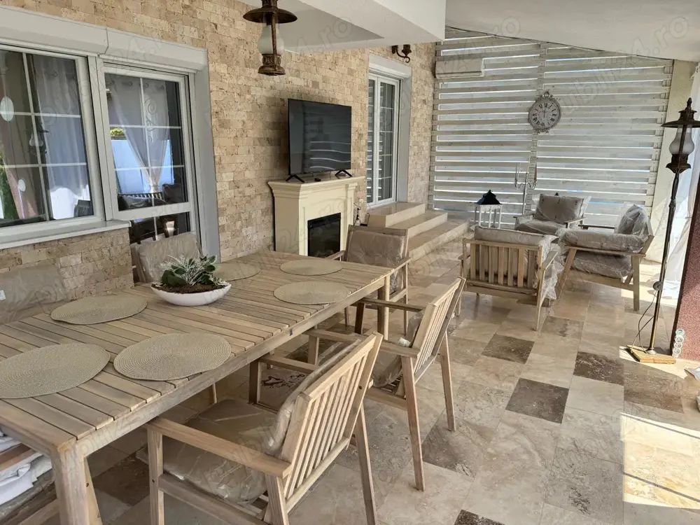Vila Piscina de inchiriat - 3/10