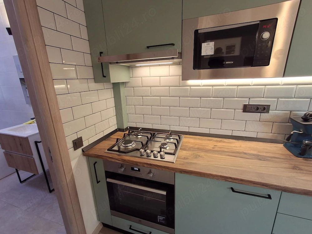 Apartament nou, 3 camere, 90 mp, etaj 4 din 4 fara lift, semimobilat, utilat nou, liniste, superb