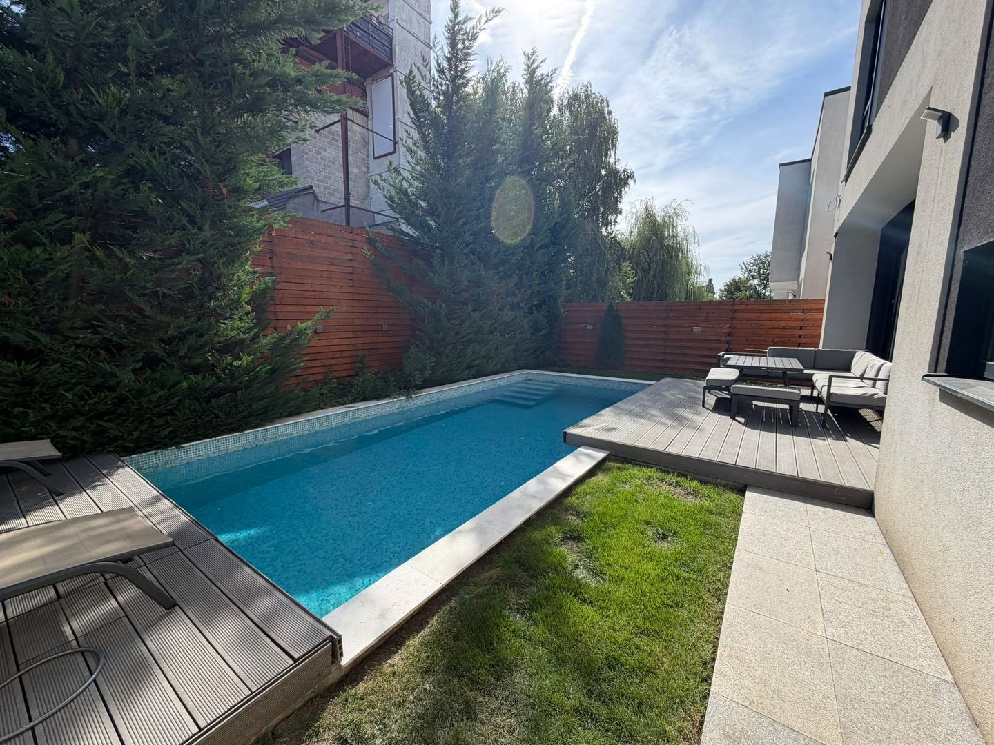 5-Room Villa - Iancu Nicolae - Private Pool - 2/4
