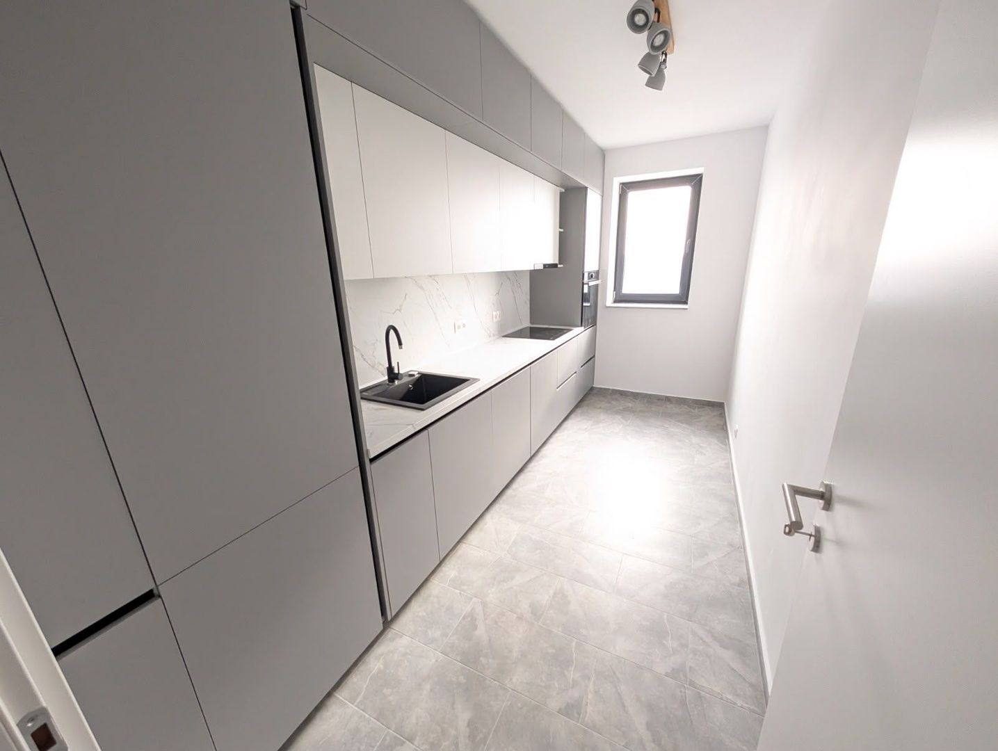 Apartament 2 camere | Băneasa | Etaj 9/10 | Terasă | Parcare - imagine 3