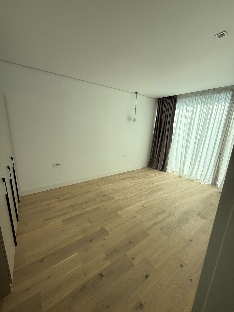 Vilă Exclusivistă cu 5 Camere în Pipera | Finisaje Premium - 8/10