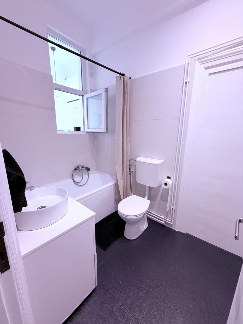 Apartament 3 camere Piata Romana/ Renovat / Centrala proprie/ Metrou - 16