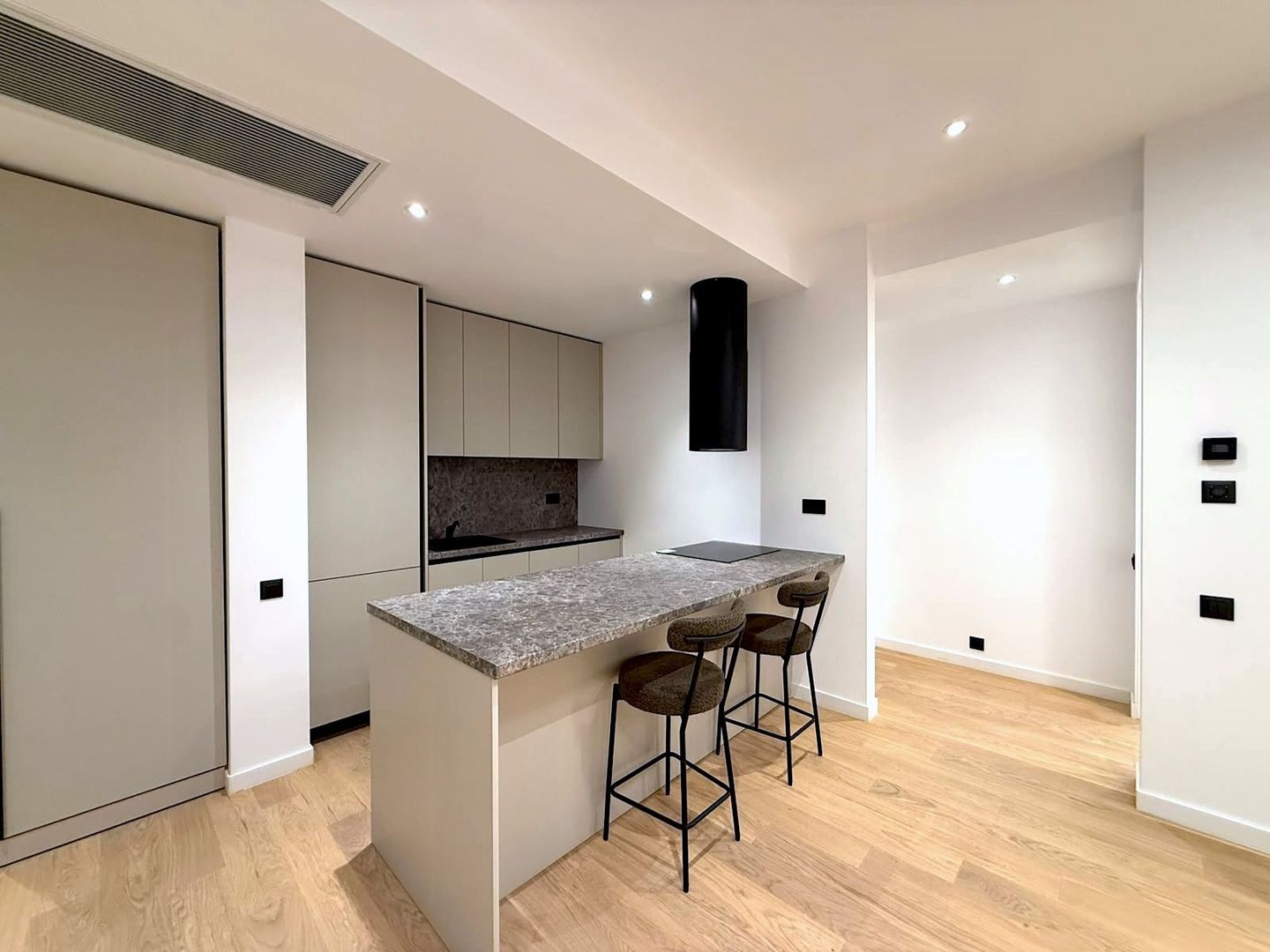 Apartament 2 camere-HERASTRAU- - 3/4