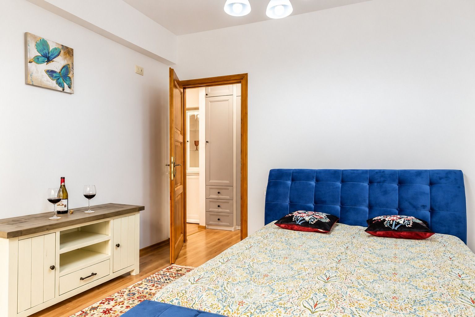 APARTAMENT 3 CAMERE | PIATA ROMANA | 4 MIN METROU - imagine 5