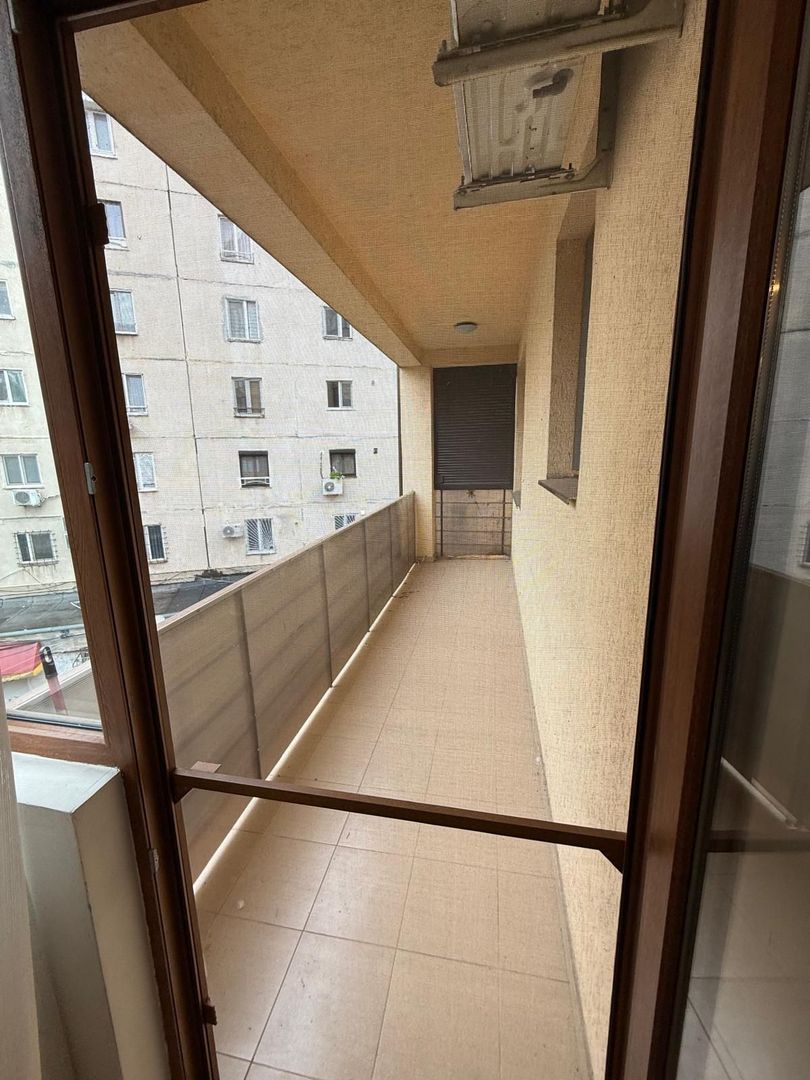 Apartament 3 camere, 102 mp, zona Lujerului, centrala proprie, parcare