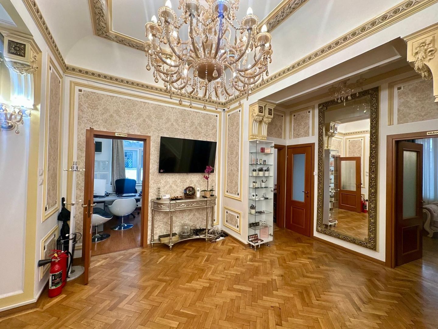 Spatiu de Birouri | 160 mp | Piata Romana | Intrare privata cu bariera - 5