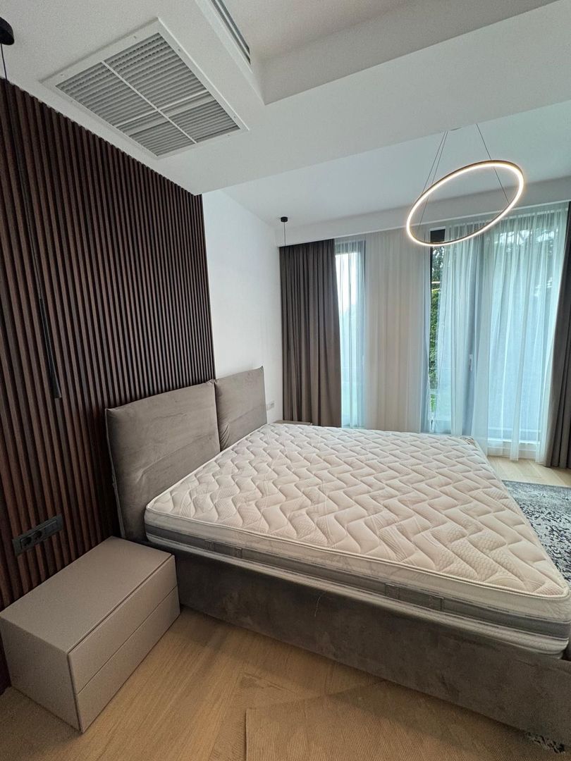New | 4 Rooms | 200 sqm | Aviatorilor - 12