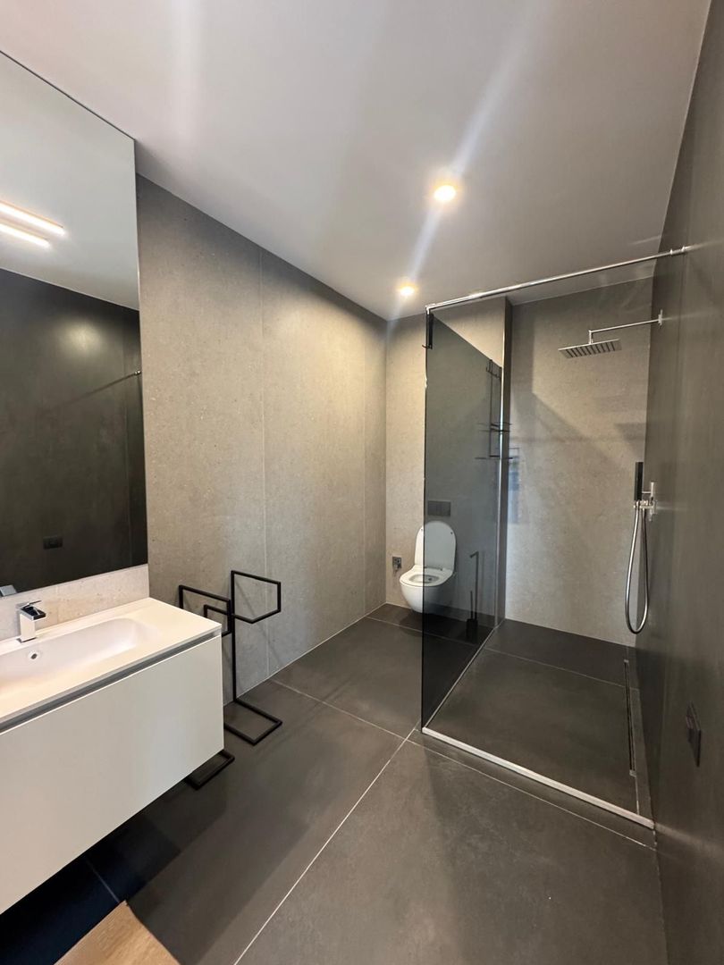 New | 4 Rooms | 200 sqm | Aviatorilor - 5