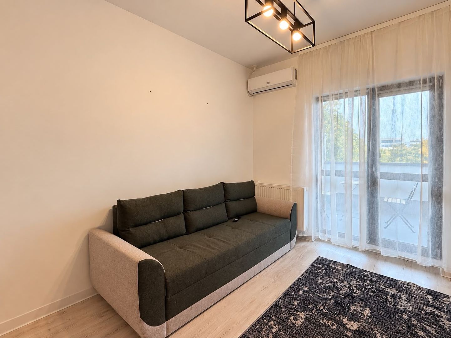 Apartament 3 camere | Etaj 2 | Parcare inclusă | Disponibil imediat