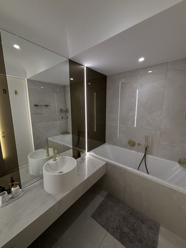 | Apartament modern de închiriat  | 56 mp + terasă | Parcare inclusă - 7