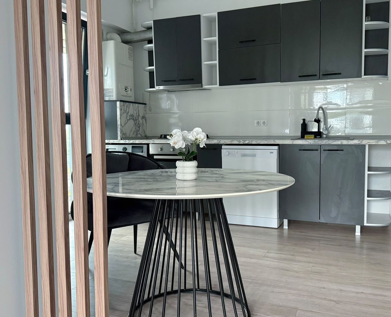 Apartament 2 camere | Aproape de metrou și lac - 2