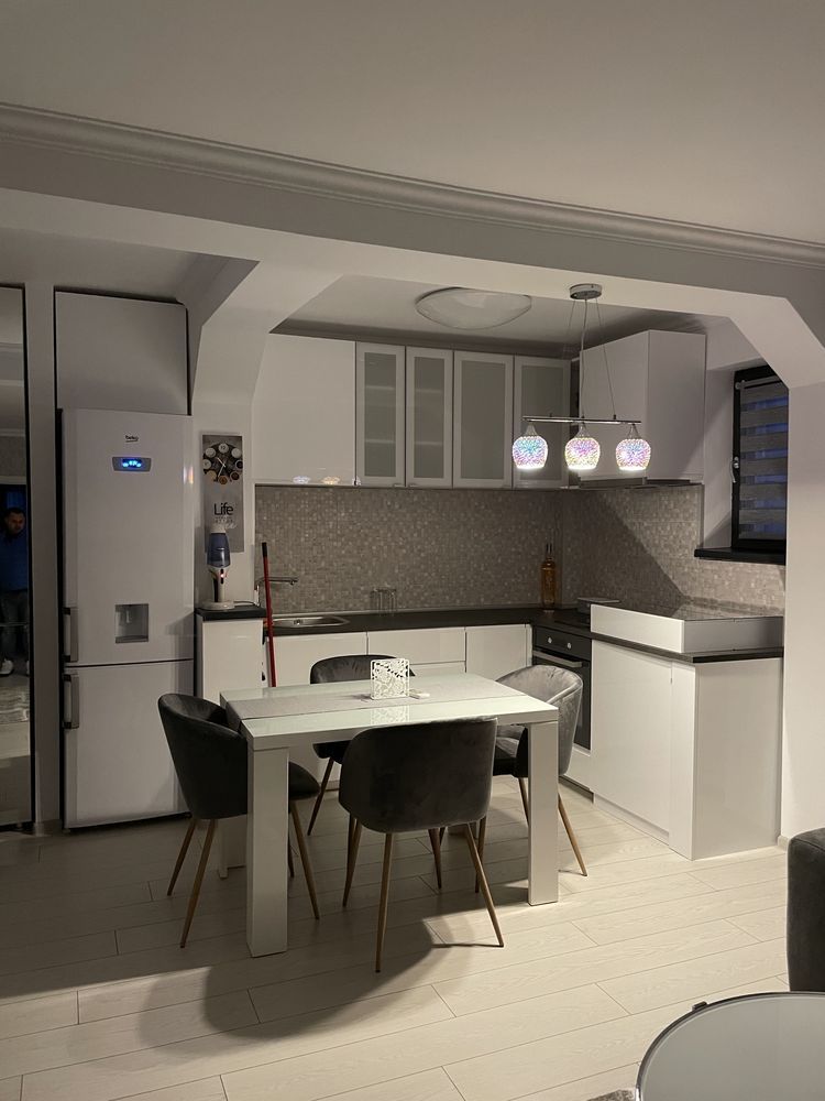 Apartament cu 2 camere de închiriat, B dul Magheru - imagine 5