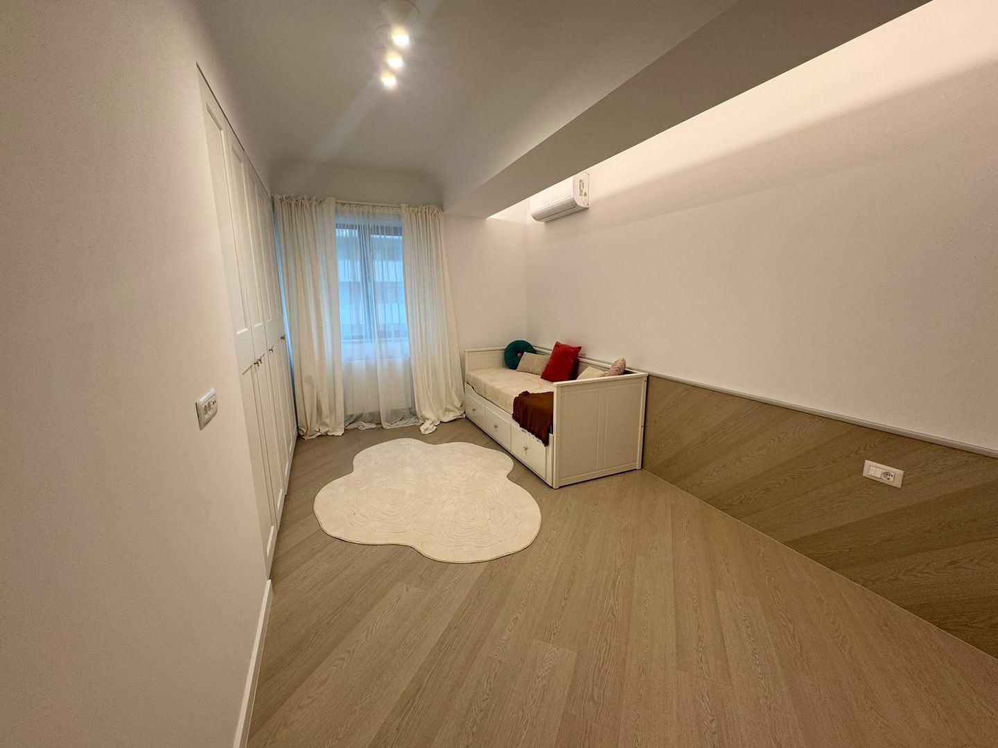 Apartament cu 3 camere de inchiriat in zona Pipera - 7/8