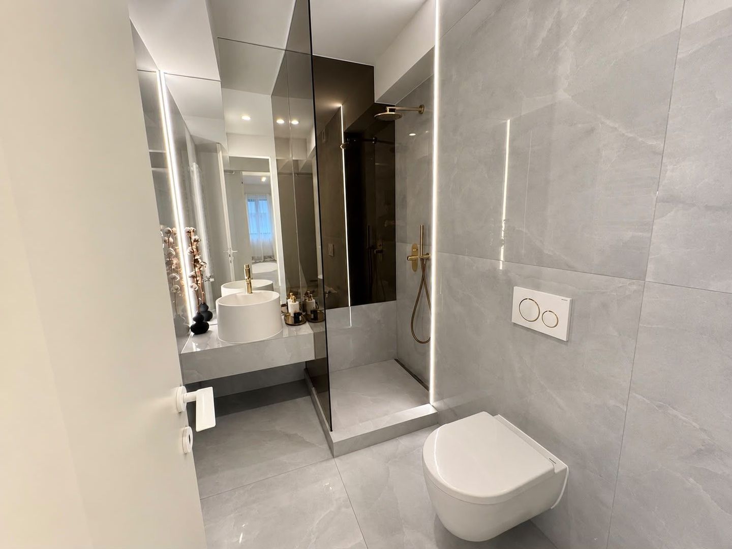 Apartament cu 3 camere de inchiriat in zona Pipera