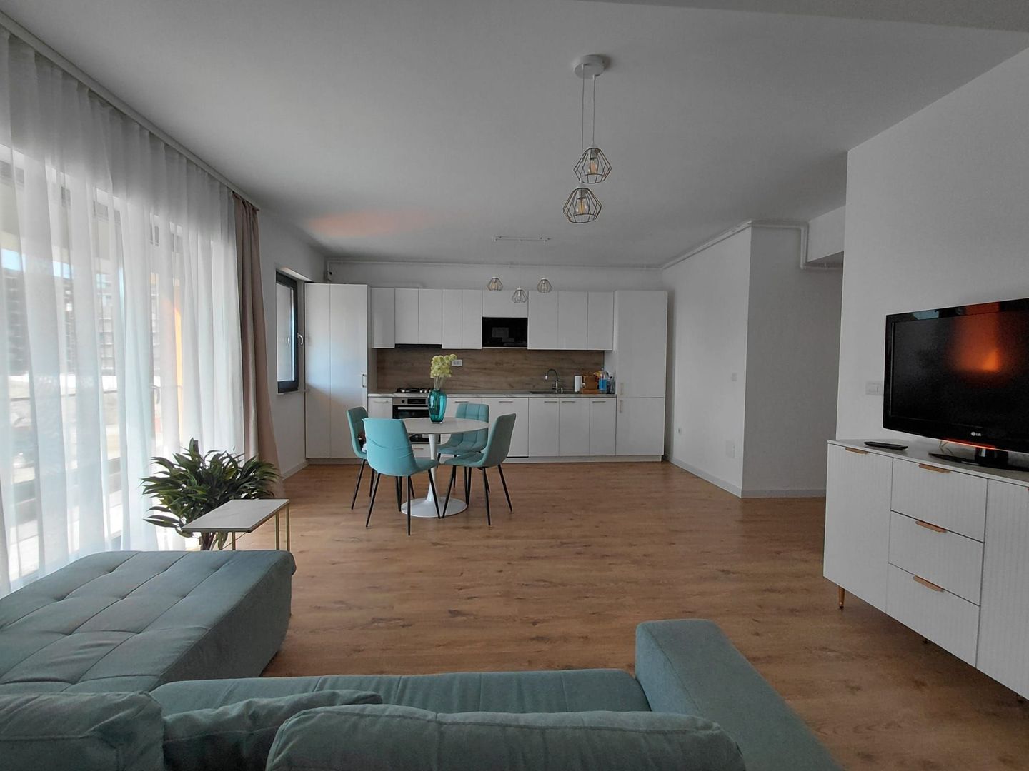 Apartament 3 camere LUX | Rond OMV Pipera | Loc de parcare - 3/9