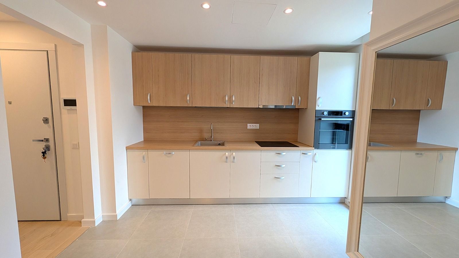 De inchiriat 2 camere in Nusco City - 4
