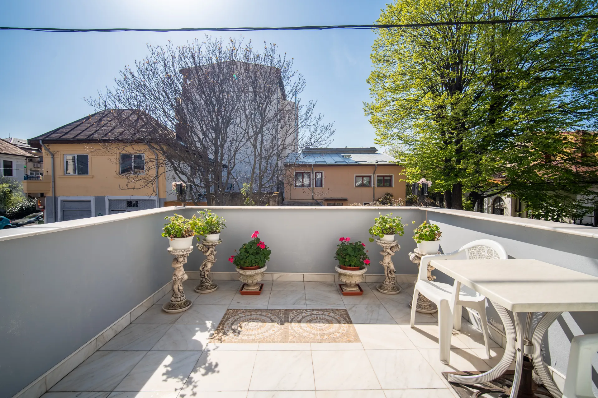 VILA INTERBELICA - AVIATORILOR - 11 CAMERE - 6