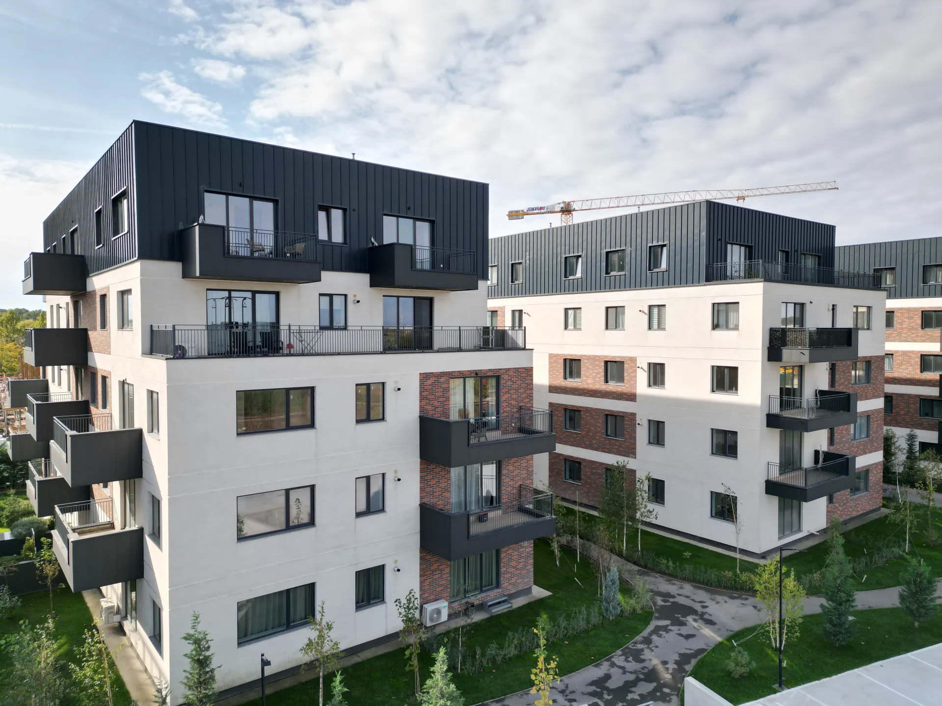3 CAMERE CU TERASA DE 30 MP - PIPERA - BLOC NOU