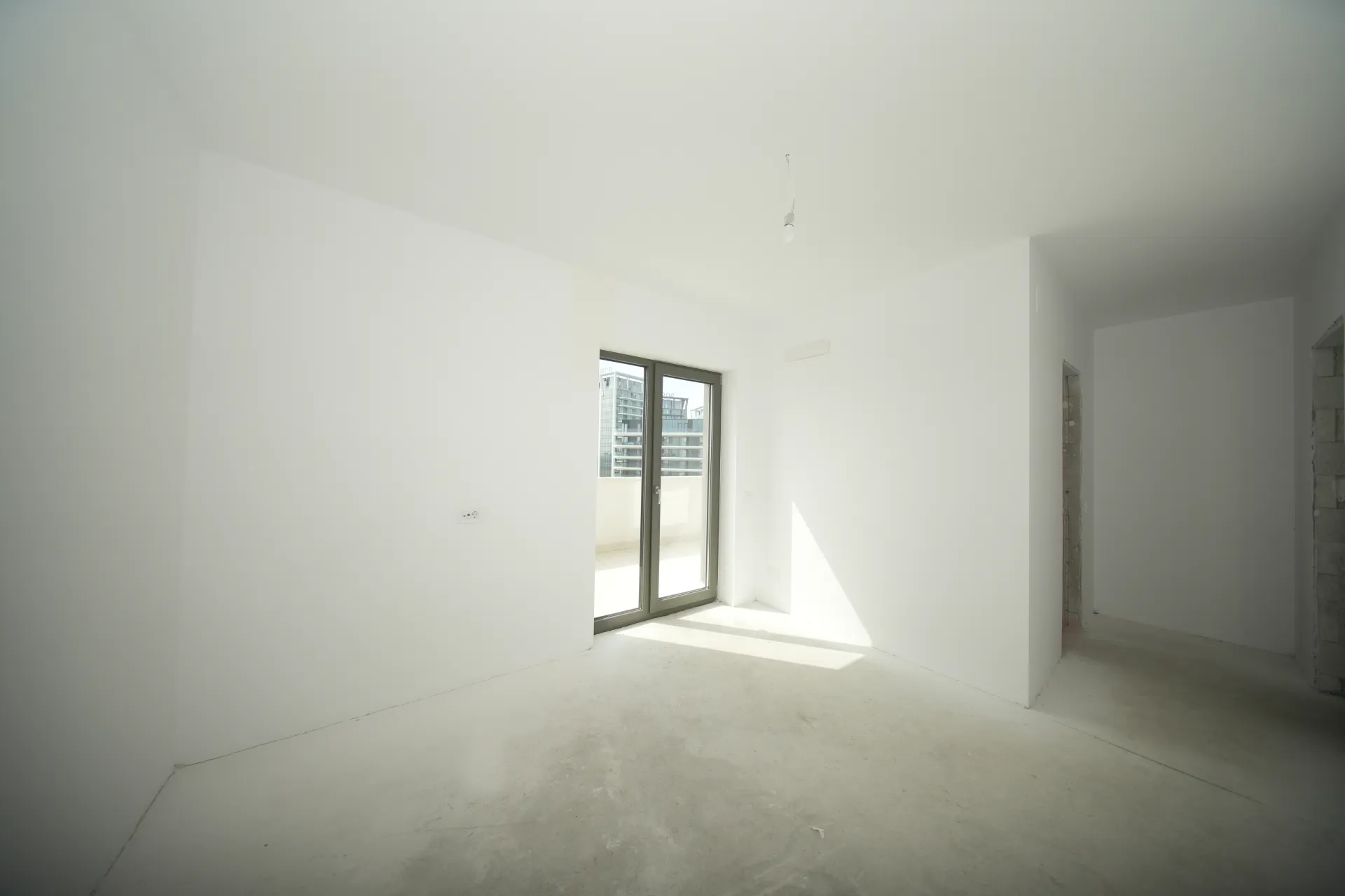 3 CAMERE - FLOREASCA - 3 TERASE - VEDERE SUD - 6/10