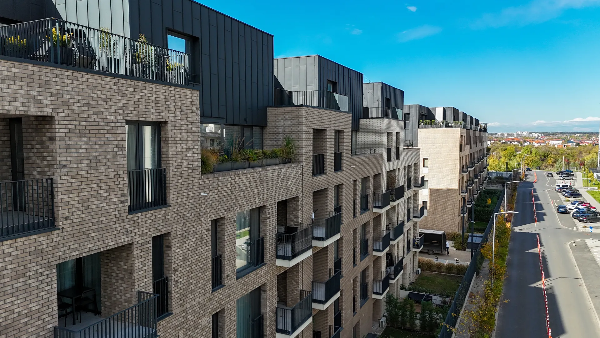 Avalon Estate - 3/10