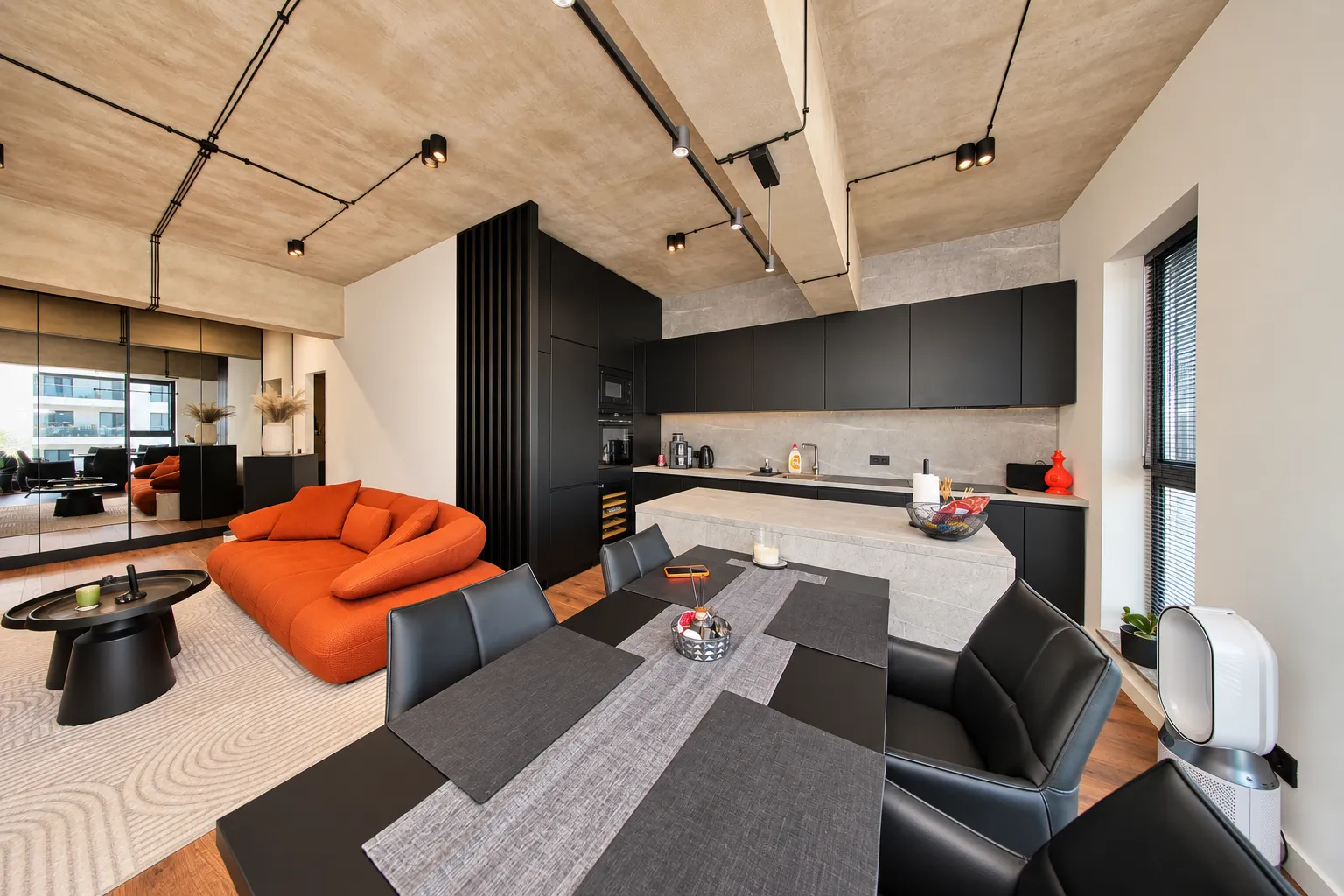 PIPERA - APARTAMENT CU 3 CAMERE - MOBILAT UTILAT + PARCARE SUBTERANA - imagine 3