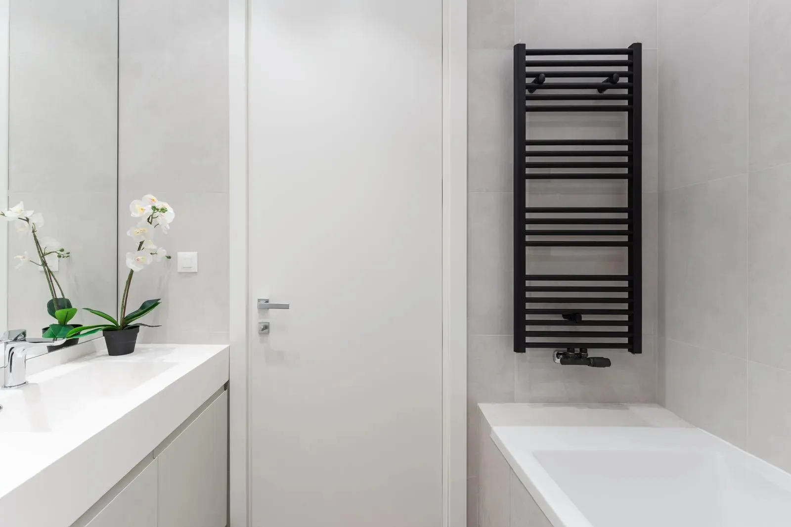 APARTAMENT 3 CAMERE - MOBILAT UTILAT - ETAJ 12 - PARCARE SUBTERANA  - 12