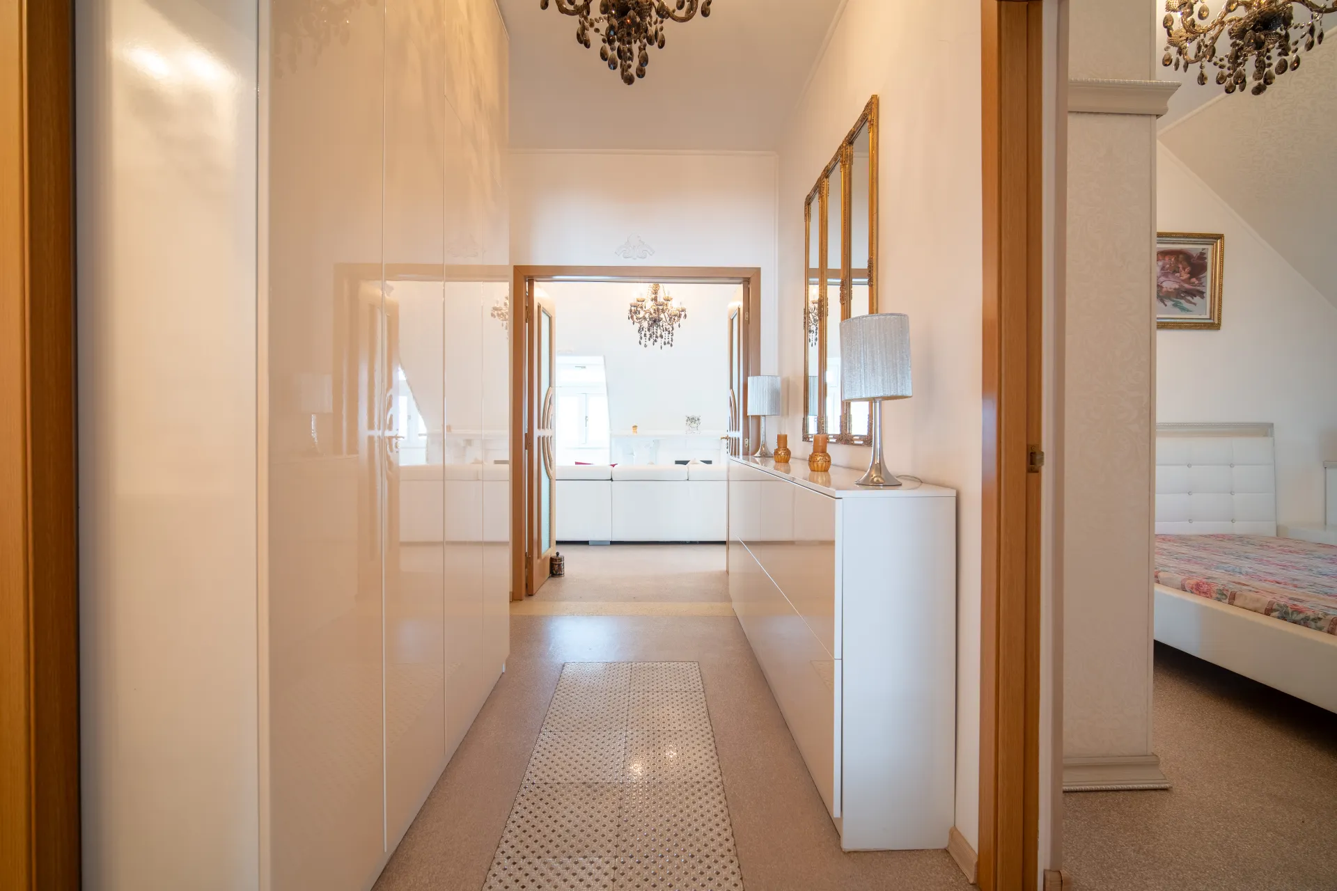 VILA INTERBELICA - AVIATORILOR - 11 CAMERE - 19