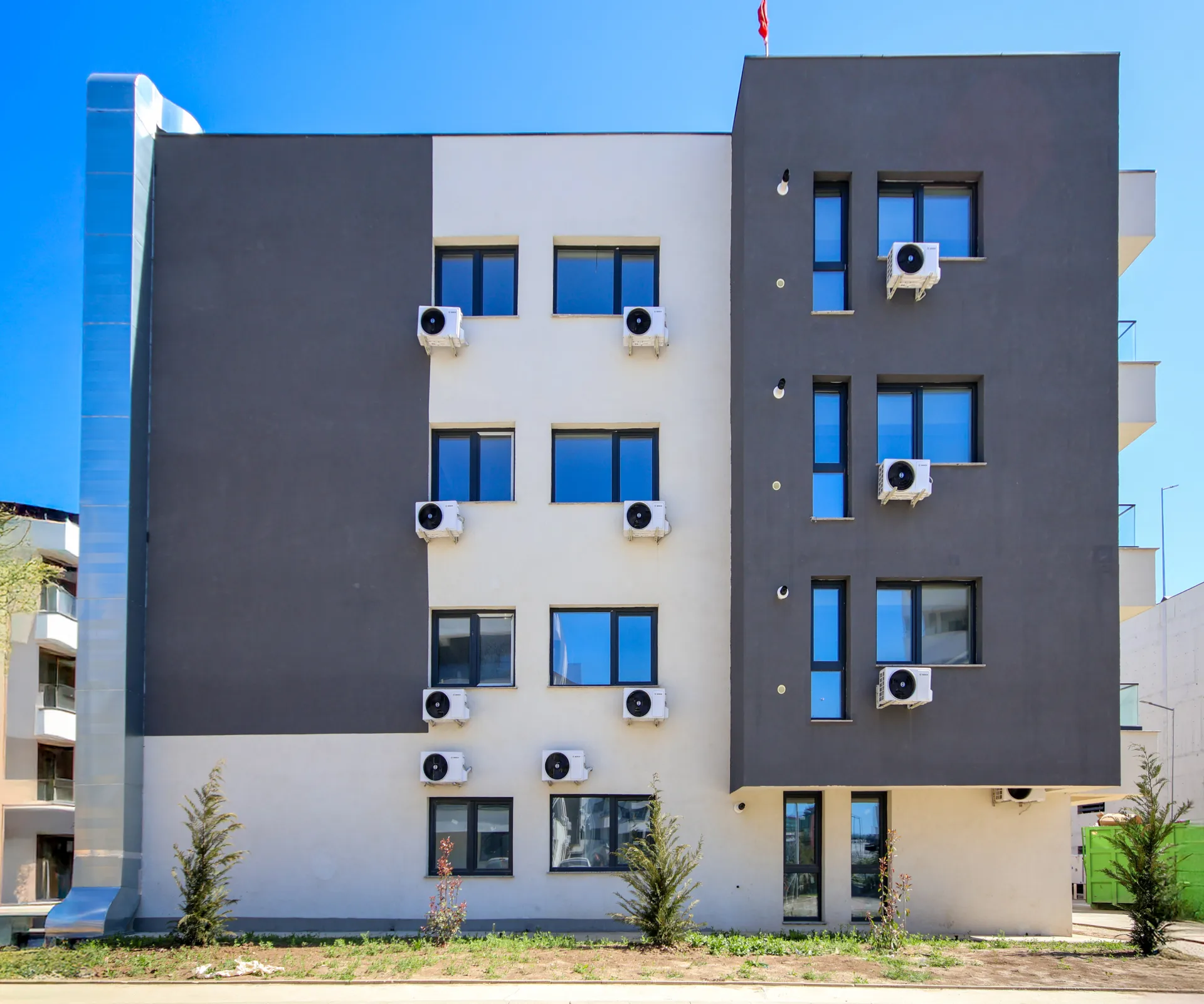 APARTAMENT CU 2 CAMERE - ZONA OMV - 24