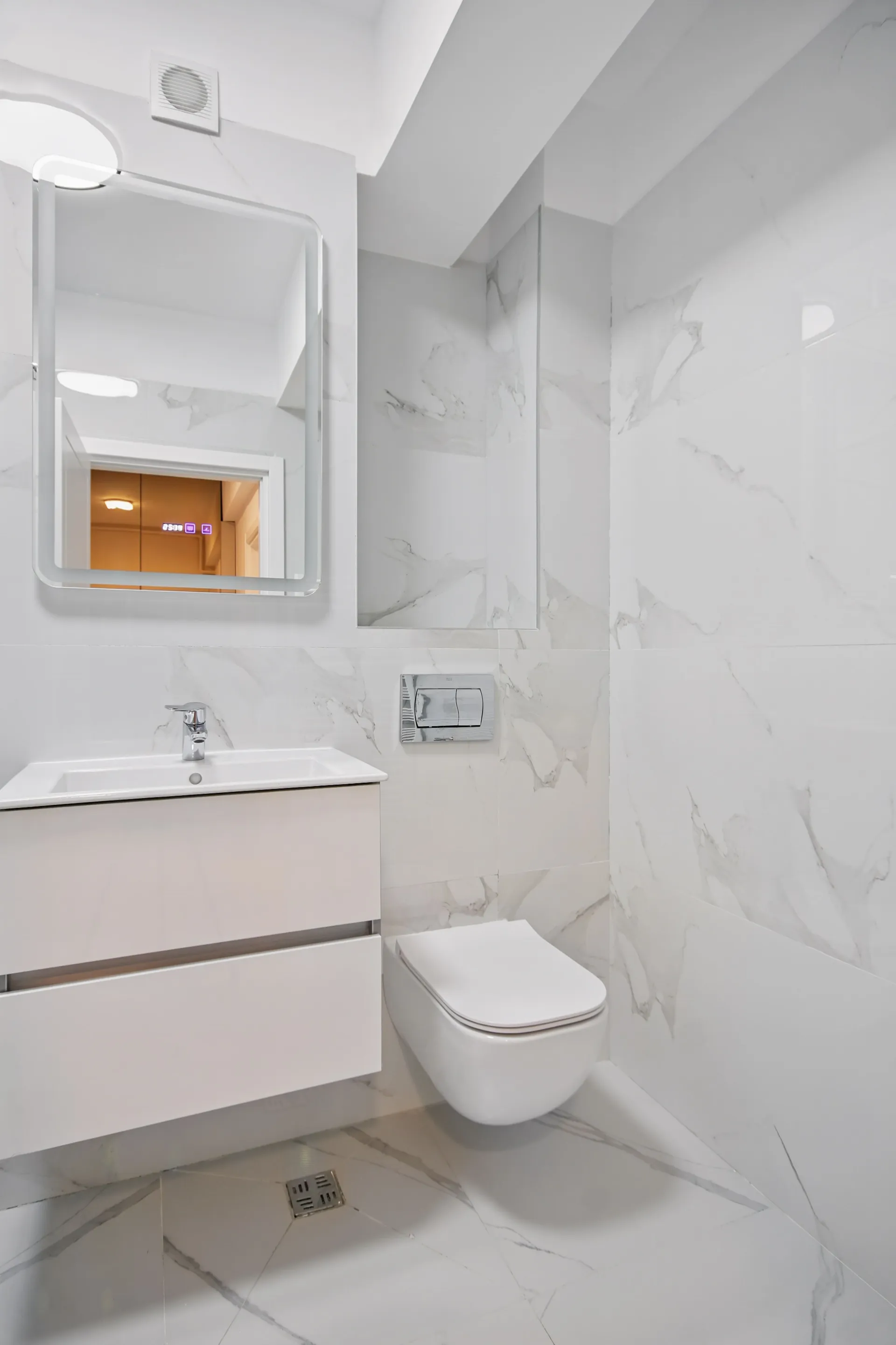 PIPERA - APARTAMENT 3 CAMERE - ROND OMV 