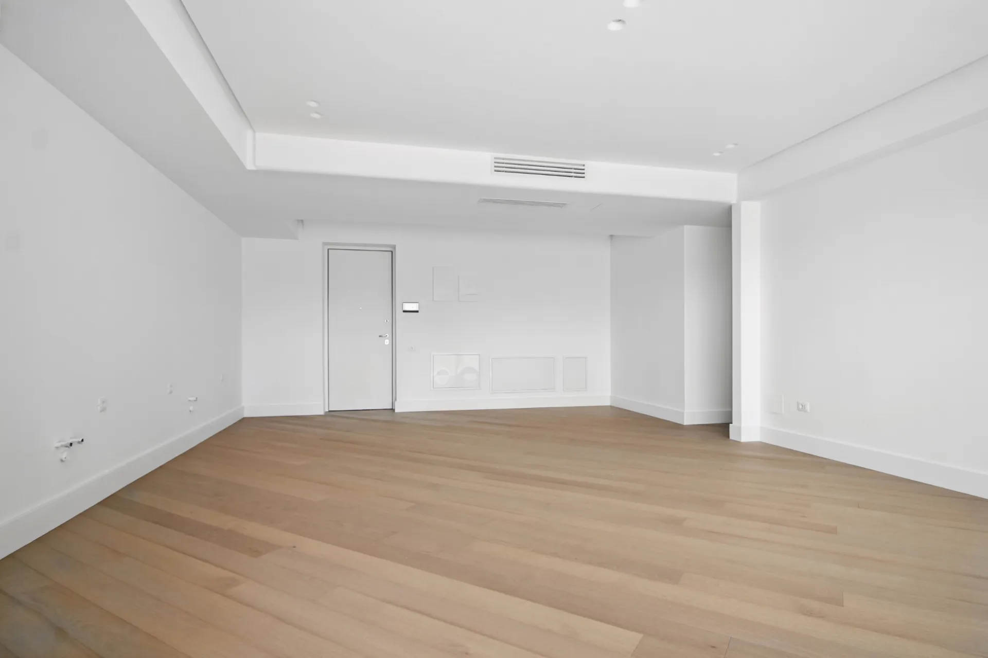 Apartament cu Grădină Mare | Iancu Nicolae