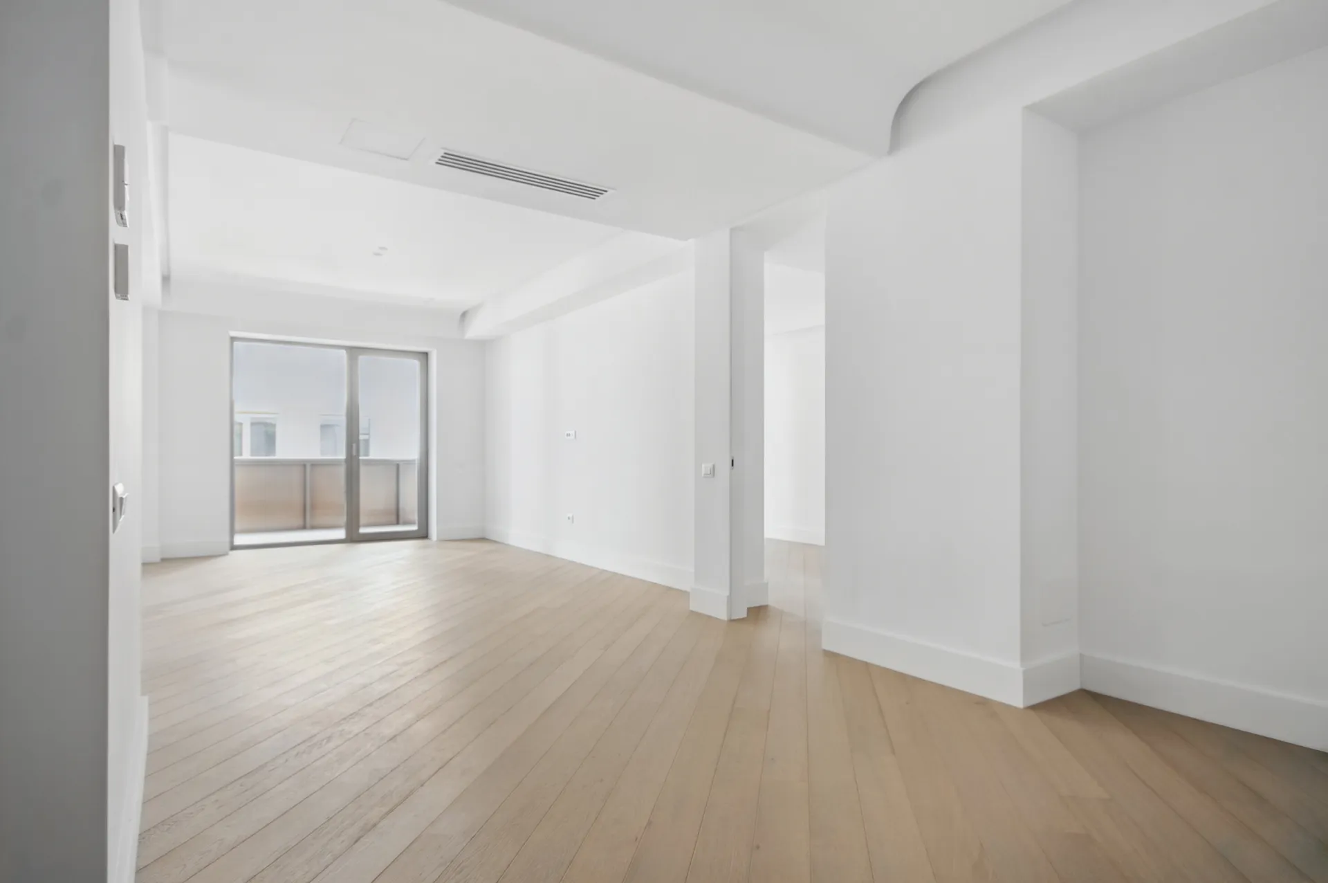 4 CAMERE - IANCU NICOLAE - BLOC NOU LANGA PADURE